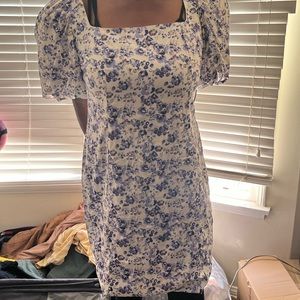 plus size white floral print puff sleeve mini dress size 12 (US)